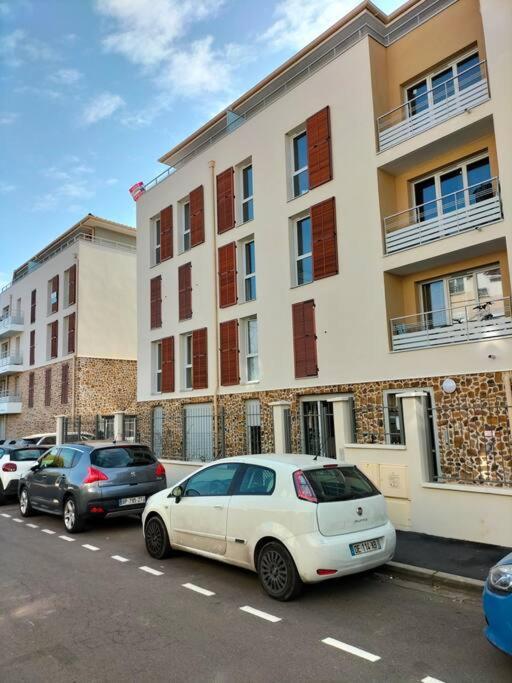 Appartement F2 De Haut Standing En Hypercentre Avec Jardin Prive A 270 M De La Gare De Mantes ! Екстериор снимка